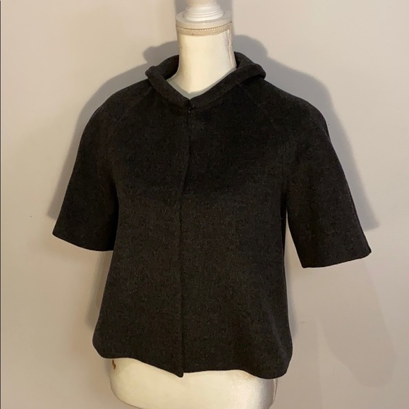 Cropped charcoal gray short sleeved jacket - Picture 5 of 9